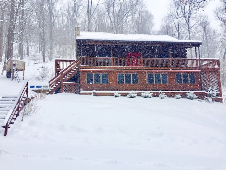 Cabin in the woods entire private lower level Guest suites for Rent