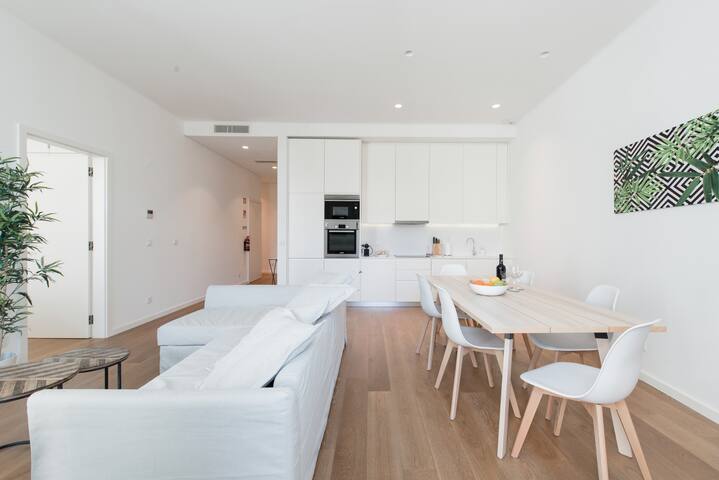 The Savoy Truffle. Outstanding View. Minimalist Design gallery image 2