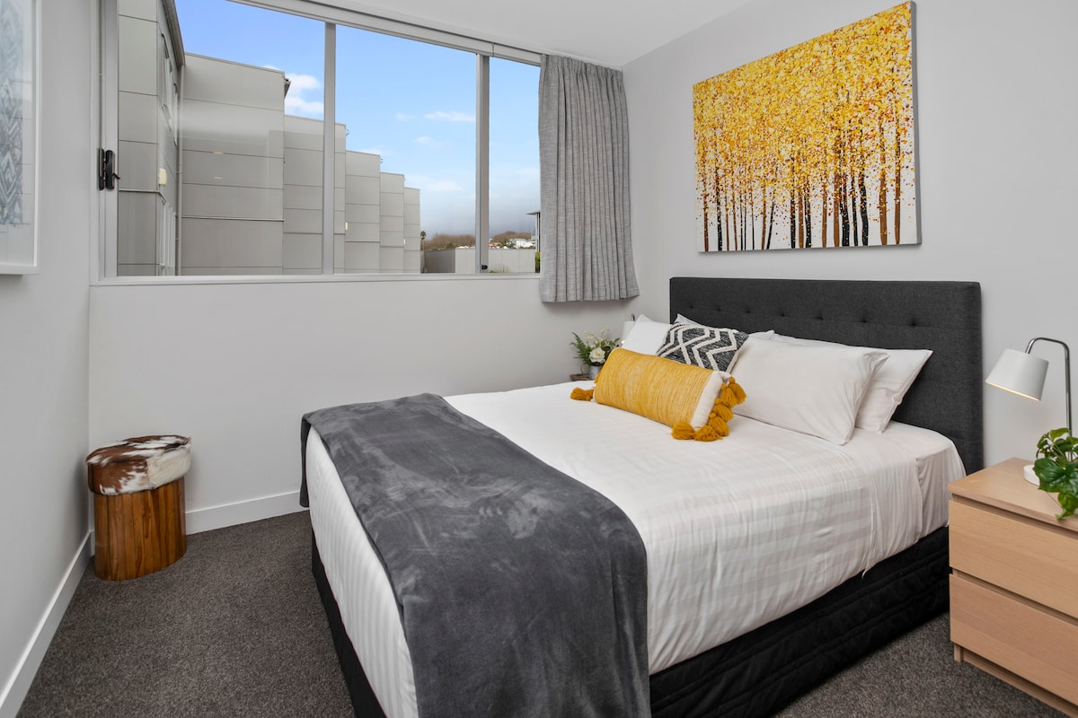 „Skvelá poloha a veľmi tiché. Žiadny hluk od susedov ani vonku, čo je úžasné vzhľadom na centrálnu polohu (Adina, Nový Zéland)