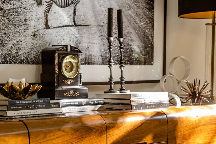 Pacific Heights Gem gallery image 2