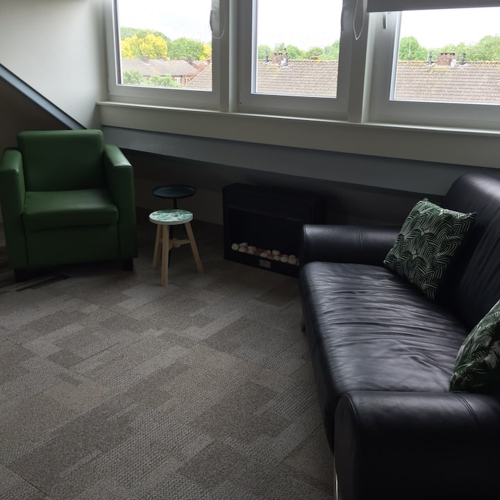 Attic Apartment Central With Separate Bathroom - Eindhoven