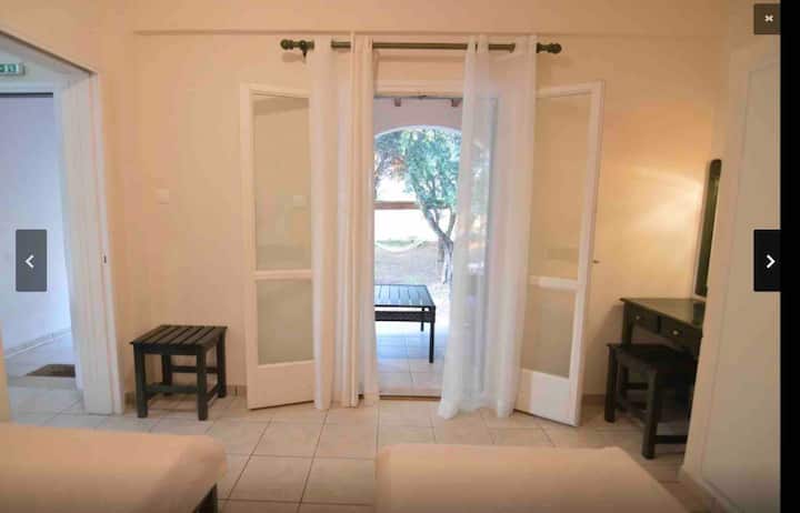 საძინებელი 1