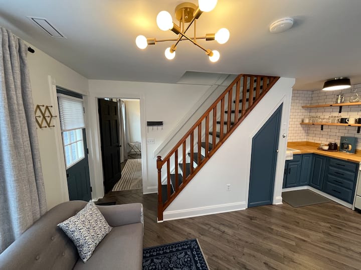 Two Springs Farm Guest House - Moreau Lake State Park, Gansevoort