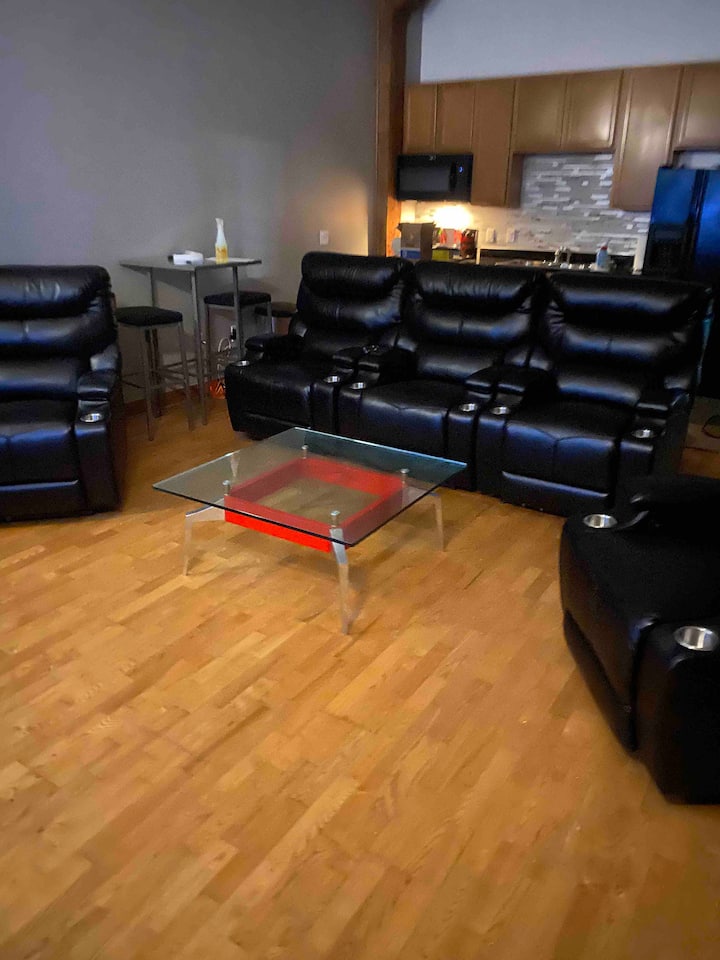 Riverbend Retreat Dtwn Racine 1bd Condominiums for Rent in Racine