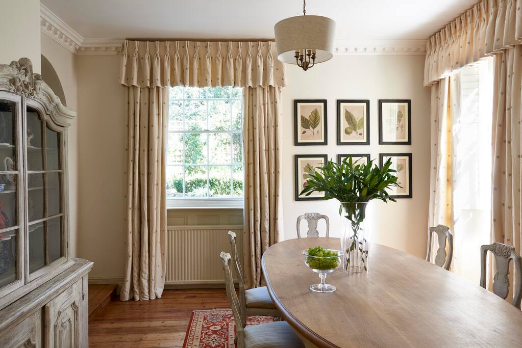 Large dining room that seats up to 8 guests