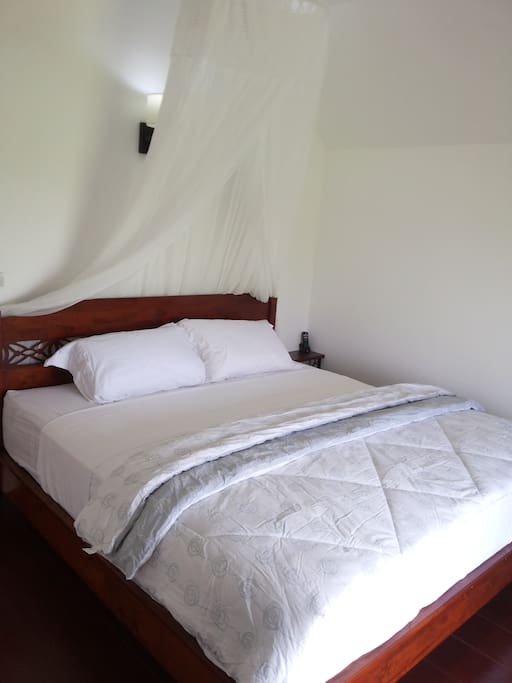 King size bed