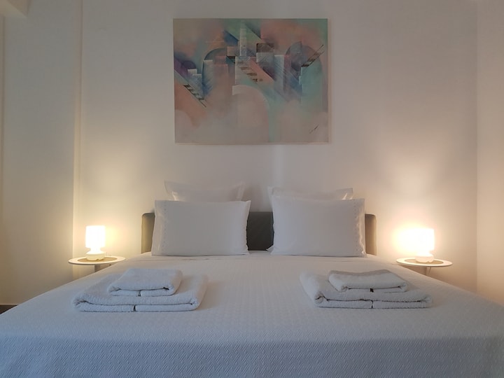 City center loft - - -SUPER CENTRAL- - -