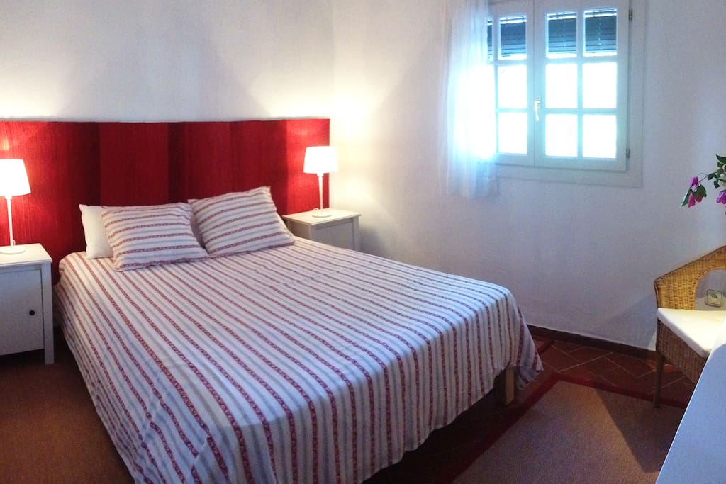 Habitación cama matrimonio