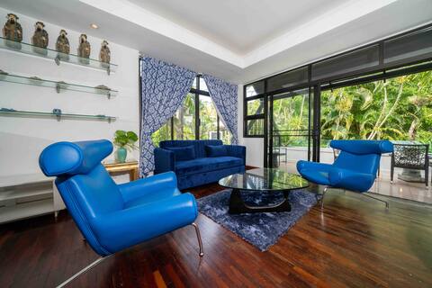 Amazing Front Beach Garden View Apartment