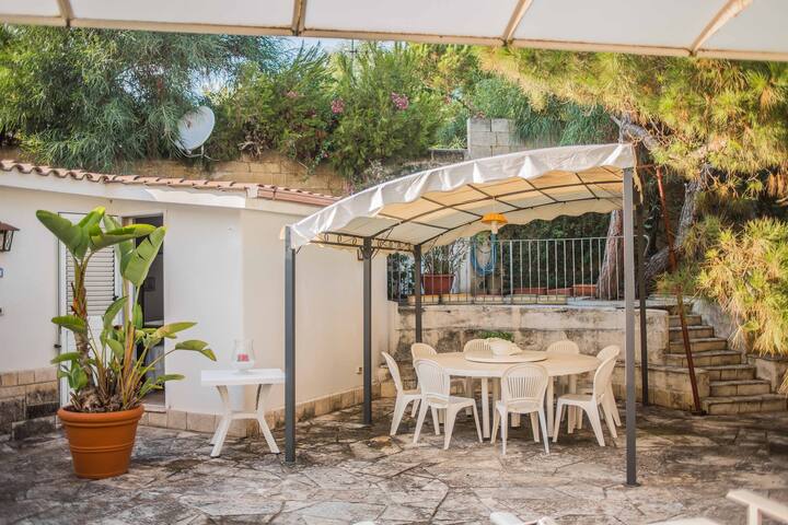 Villa grande & Villa piccola, immerse nel verde gallery image 2