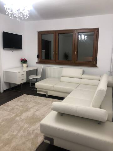 Airbnb Giroc Vacation Rentals Places To Stay Timiș County