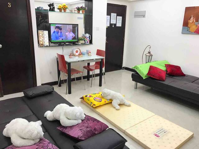 Spacious 3 BR 12ppl Beside MTR :) gallery image 5
