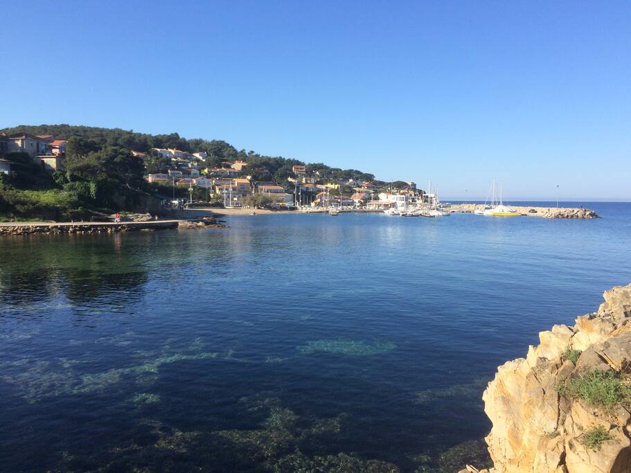 Port des Oursinières, depuis le sentier du littoral