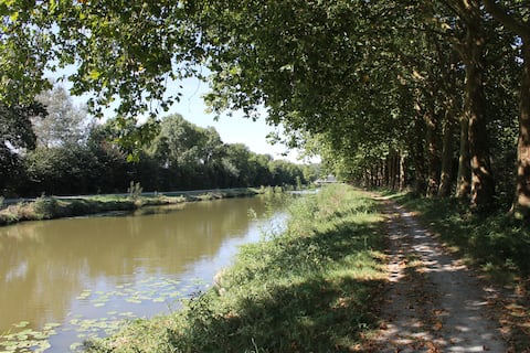 "La Marionnette", independent studio for 2 people