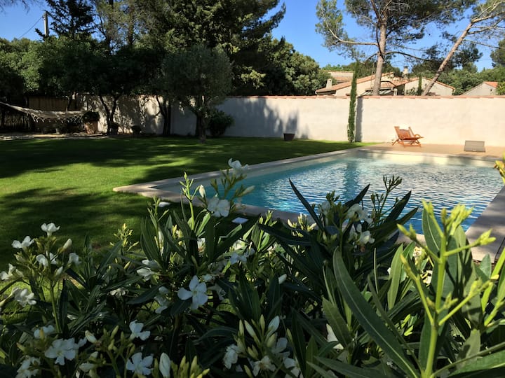 Tres Belle Maison Provencale - Lambesc