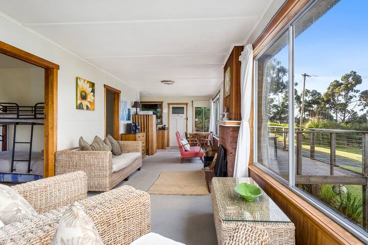 Summertime Cottage Tasmania gallery image 3