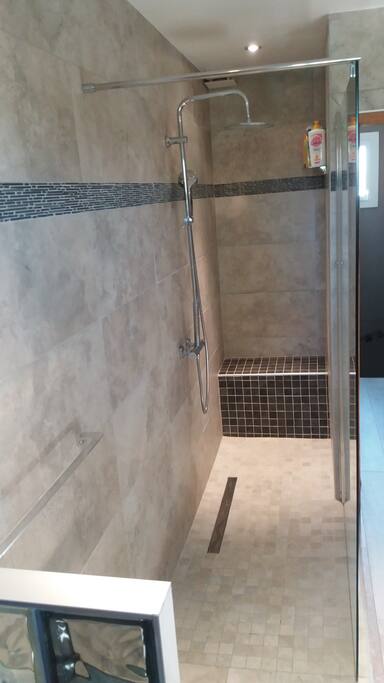 Douche à l'italienne