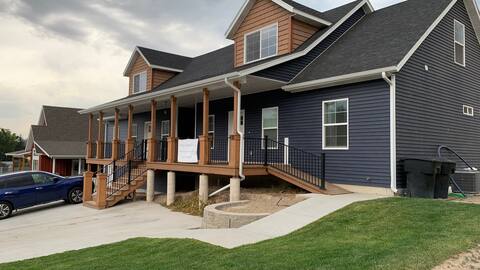 King Creek East - located on main, close to park