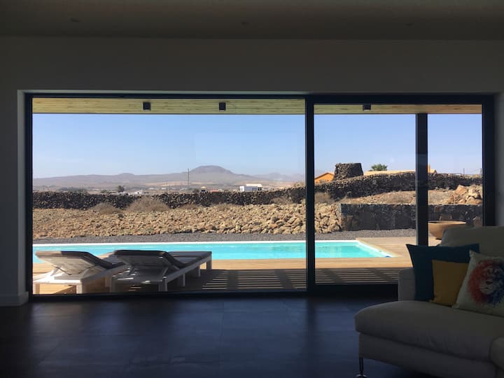 Stunning Villa, Lajares, Heated Pool And Fast Wifi - Fuerteventura