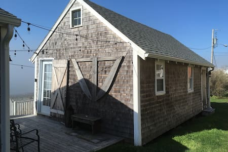 Halls Harbour “The Boat House” Cottage
