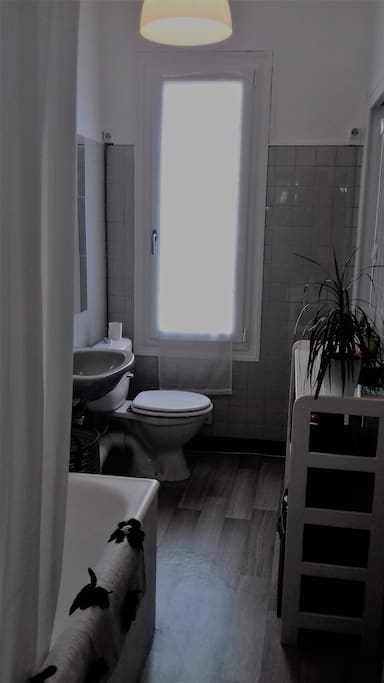 Salle de bain partagée