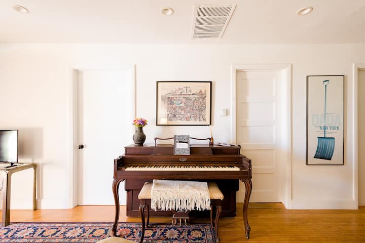 Experience Noe Valley from Stylish and Private House