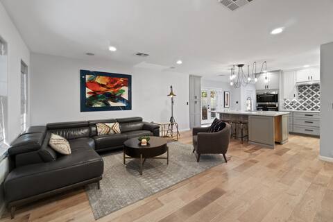 Popular Airbnb listing: URBAN HOME in Central City