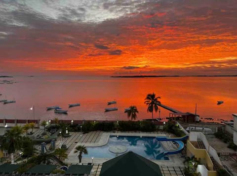 Ocean Blue Front Sea Pier