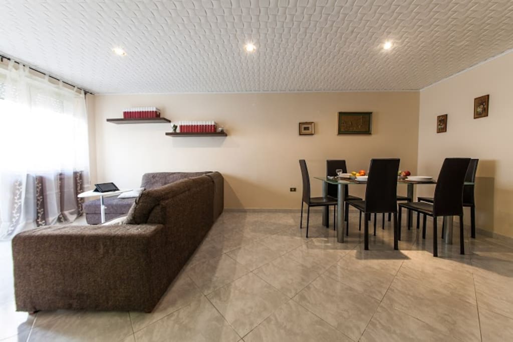 sala da pranzo area comune