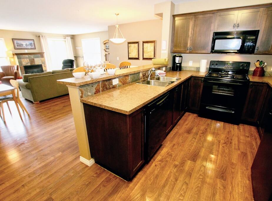 Open Concept Fully Equipped Kitchen