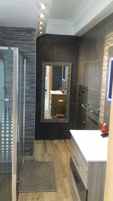 Fuseta  chambre .quarto. room. Privée  dans villa