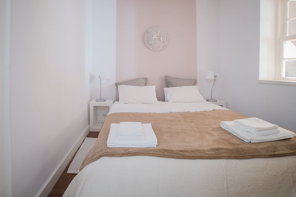 Twin bedroom
