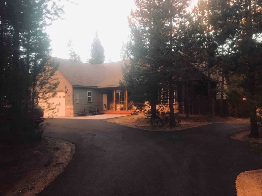 2nd entrance to circle driveway.