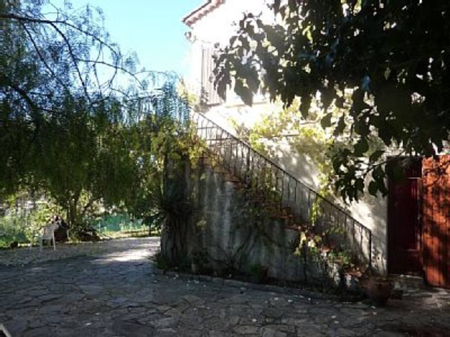 La façade de la villa