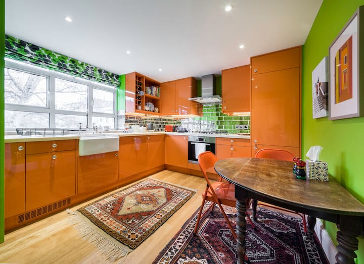 3 bed 2 bath on Portobello Road in Notting Hill Flats for Rent in
