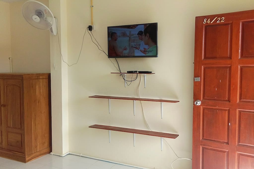 LCD TV