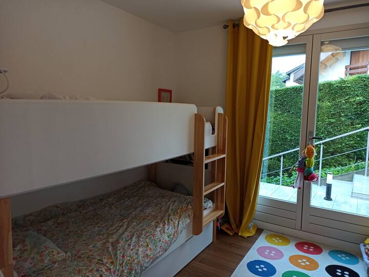 El segundo dormitorio infantil (con litera)