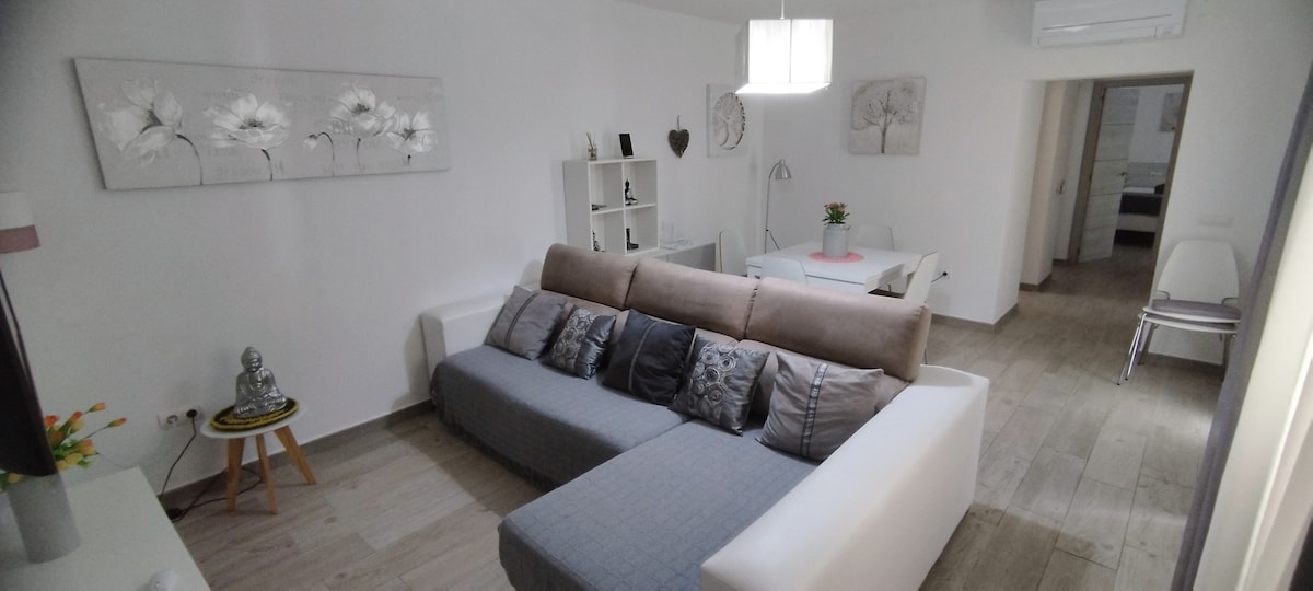 Popular Airbnb listing: Can Mark, House in Jesus 3 km from downtown Ibiza in Santa Eulària Des Riu