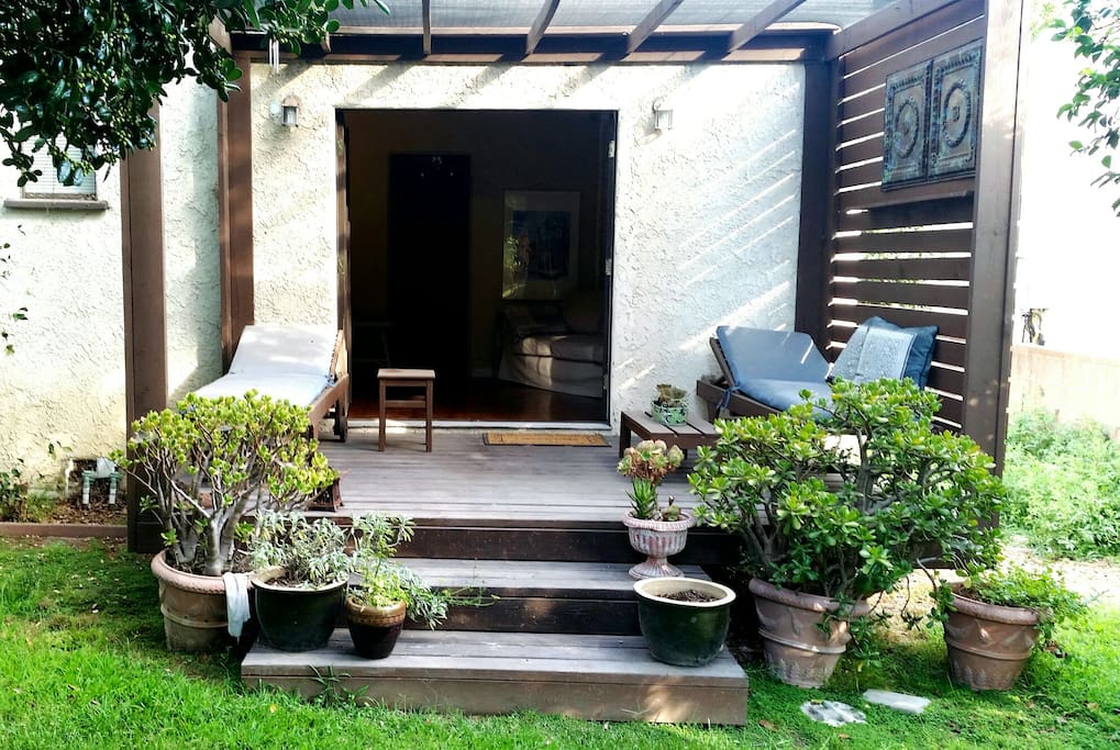serene private deck