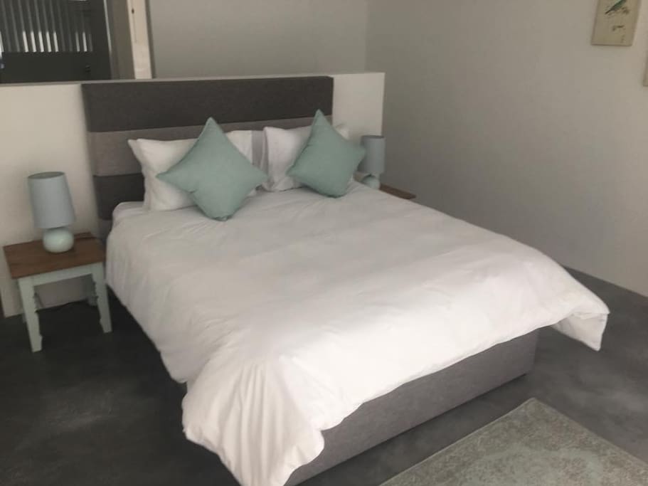 Ocean Explorer-queen room 2 with ensuite bathroom
