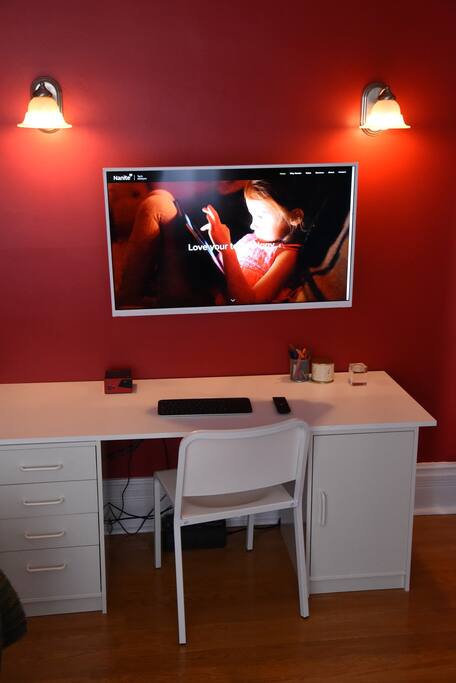 Work Space with SmartTV, Computer and Chromecast