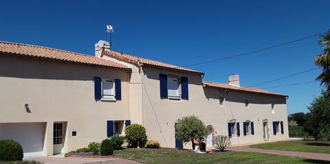 Countryside cottage 11 people, close to Puy du Fou