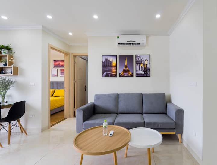 הספה כל כך רכה.