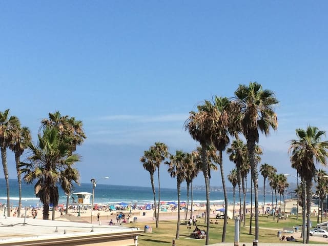 South Mission Beach Gem