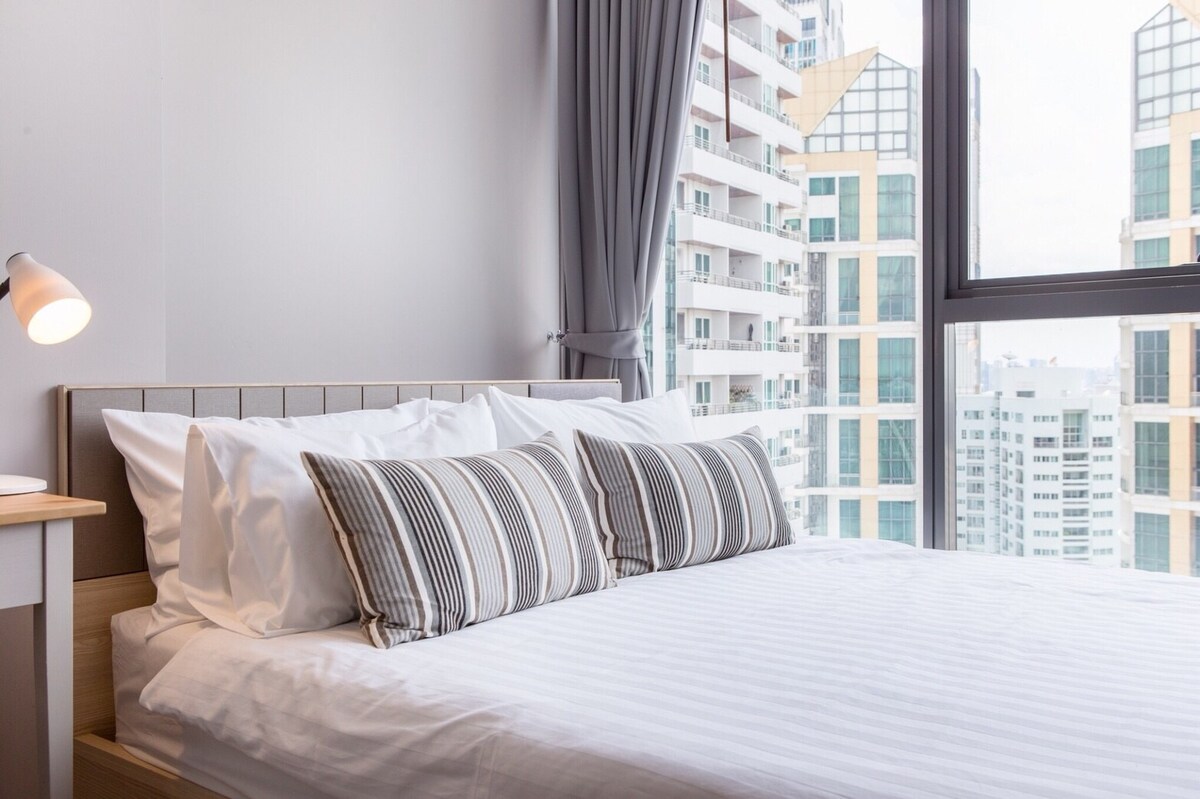 Habitación con cama doble