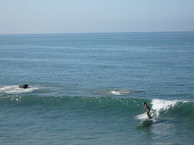 Beachfront 3bdrm 3 ba w/Surfboards gallery image 5