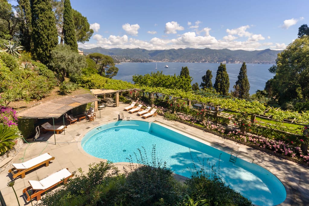 Pool Over Portofino