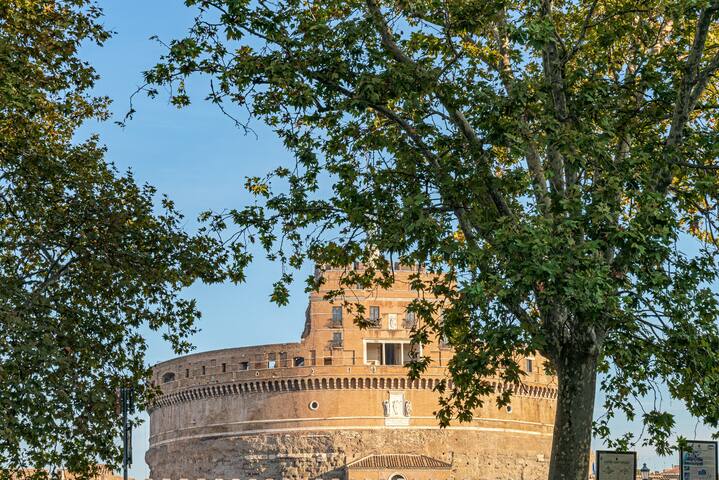 ViaPaola43 Palace 3rd floor 2Bdr gallery image 2