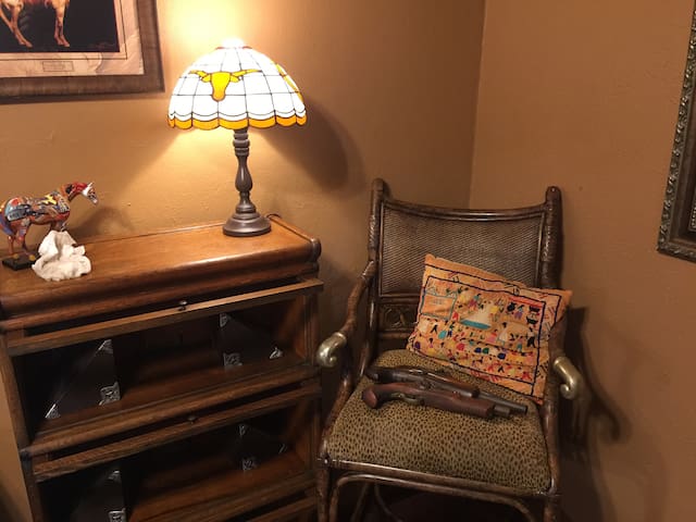 Texas Sized Condo in Mid-Town Dallas