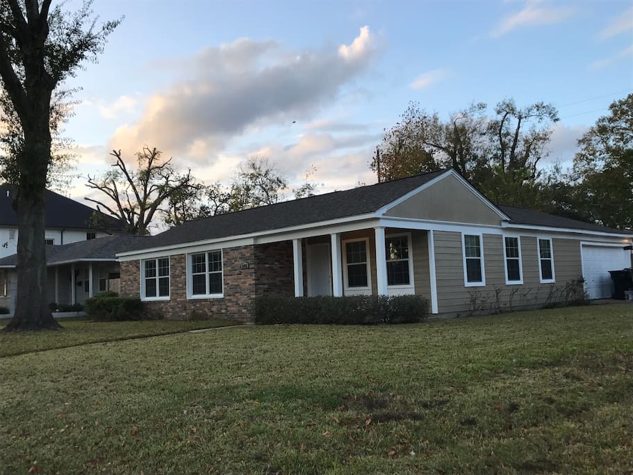 Large front and back yards